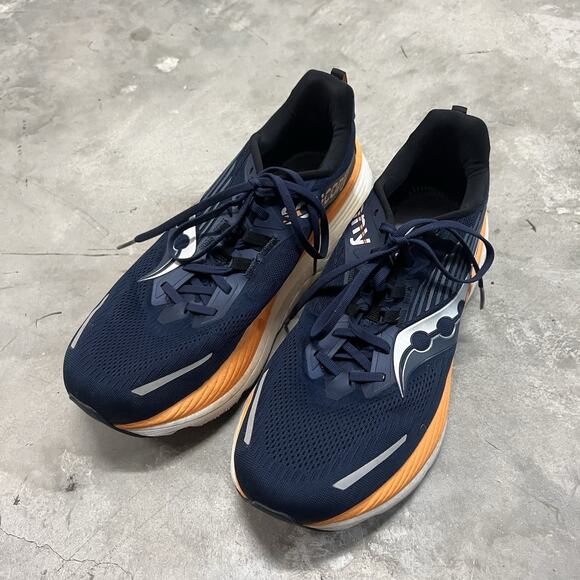 Saucony Hurricane 24 Running Shoes Mens Size 11.5 Sneakers Athletic Walking READ main image 6